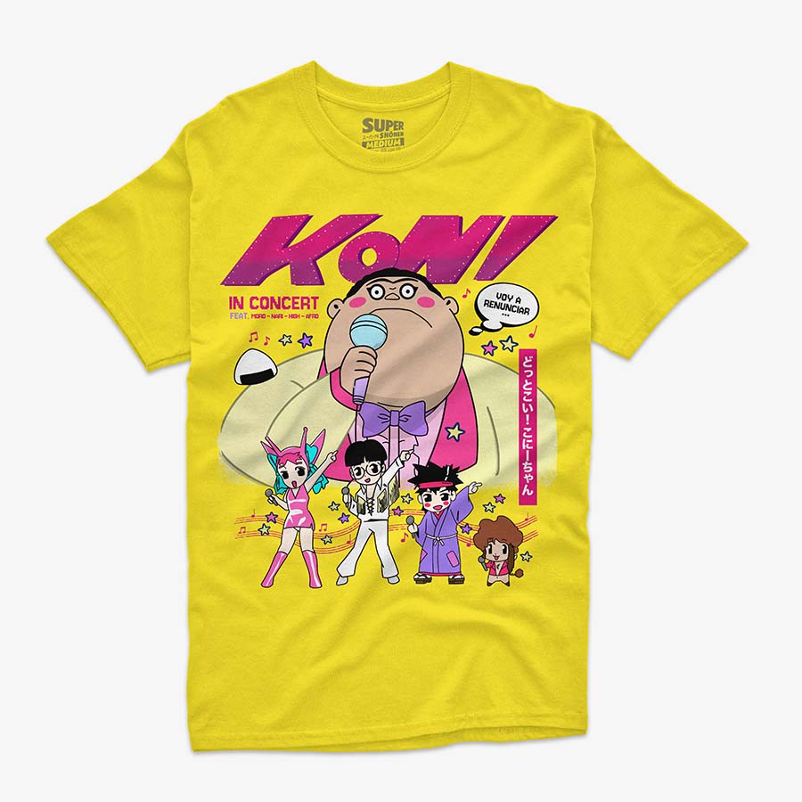 Polera amarilla brillante con una gran ilustracion del personaje Koni-Chan en el centro cantando en un microfono, rodeado de cuatro personajes mas pequenos bailando. El texto 'KONI IN CONCERT' aparece arriba. El diseno es el mismo para el frente