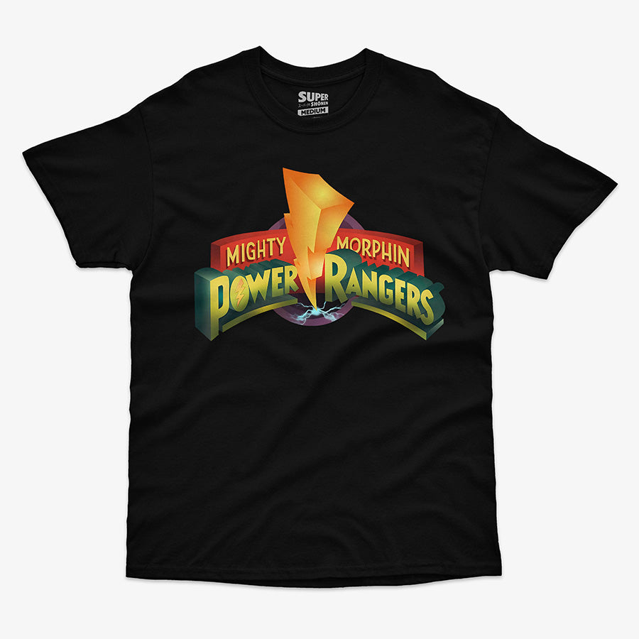 Polera negra con el clásico logo 3D de Mighty Morphin Power Rangers en el pecho