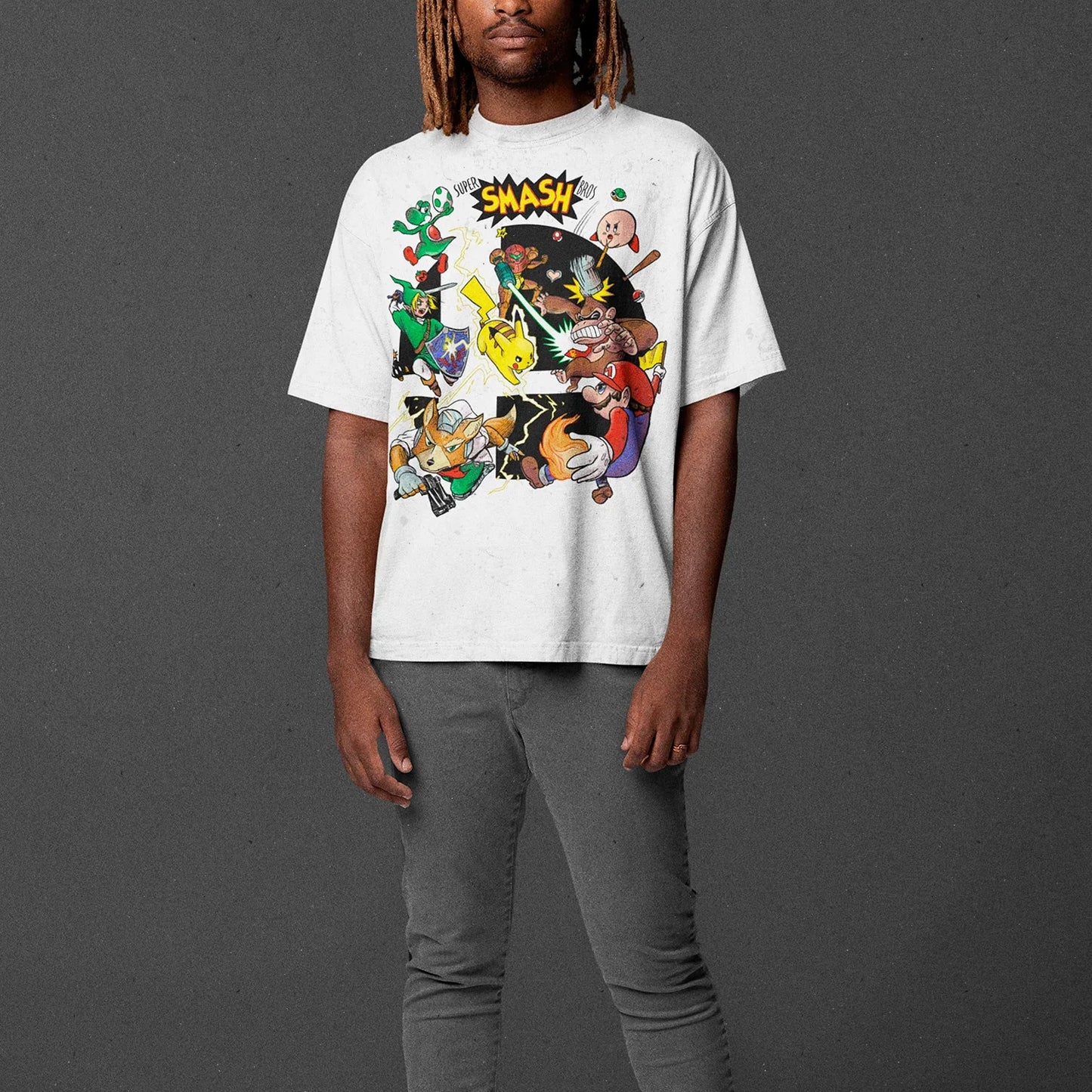 Hombre usando Polera Super Smash Bros N64