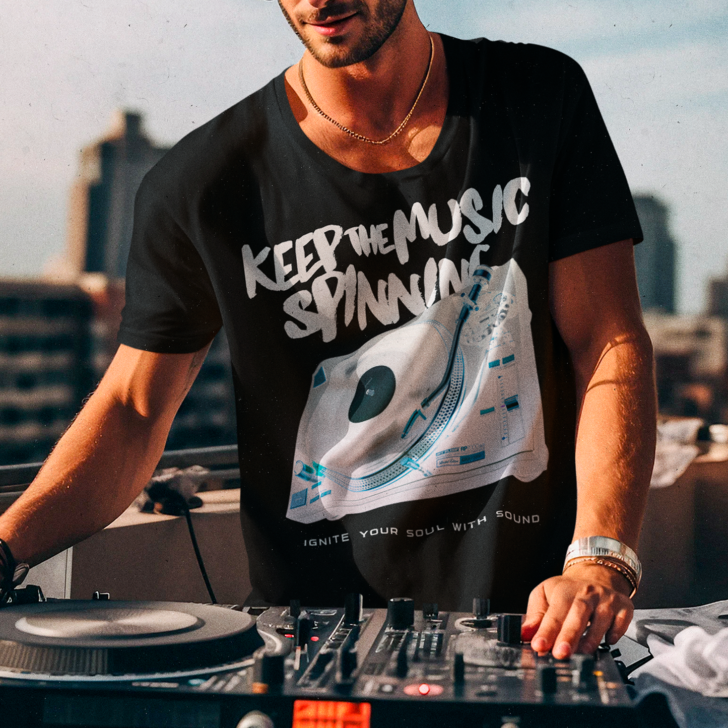 Polera Keep The Music Spinning