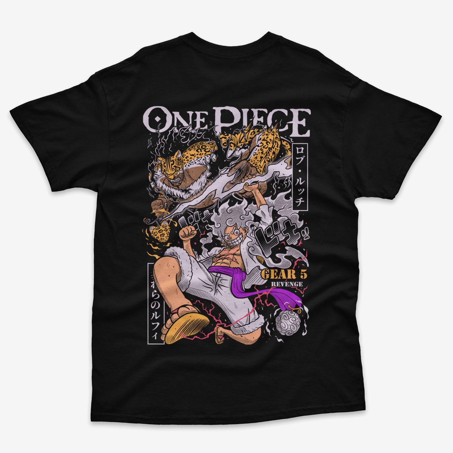 polera negra con estampado trasero de one piece luffy vs lucci egghead gear 5 con frutas despertadas