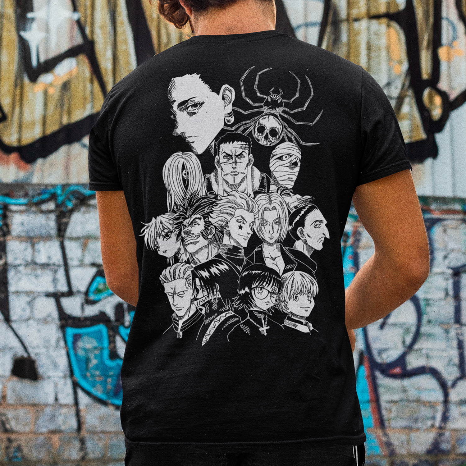 Hombre con Polera Negra Genei Ryodan Brigada Fantasma Espalda