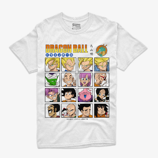 Polera blanca Dragon Ball con diseño de mosaico de personajes clásicos: Gokú, Vegeta, Trunks, Bulma, Krilin, Piccolo y más