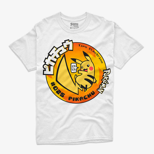 Polera blanca Pikachu tipo eléctrico con diseño retro Super Shōnen