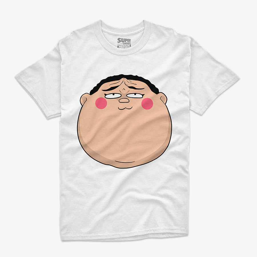 Polera blanca con una gran ilustracion de la cara del personaje de anime Koni-Chan con una expresion chistosa. El diseno se centra en la parte frontal de la polera