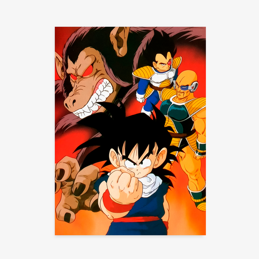 Póster de Dragon Ball Z de la Saga Saiyajin, mostrando a Gohan niño en primer plano con el puño cerrado, y detrás a los villanos Vegeta y Nappa, con la sombra roja del Gran Mono Ozaru